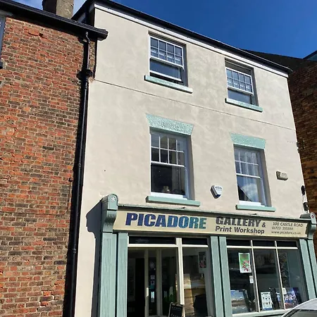 Picadore Two * Scarborough